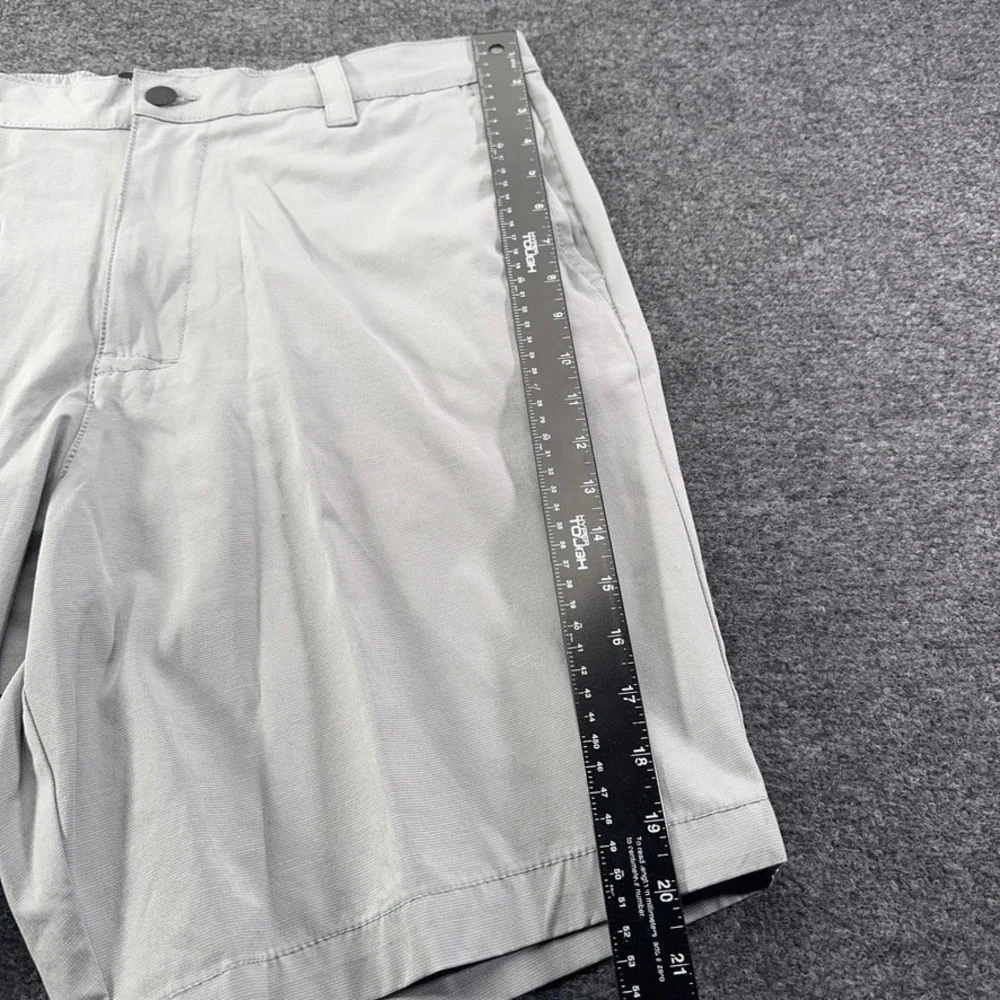 Banana Republic Mens Golf Shorts Light Gray Performance Stretch Size 38